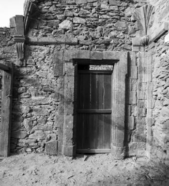 Petit cloître. Intérieur, extrémité nord de la galerie est.