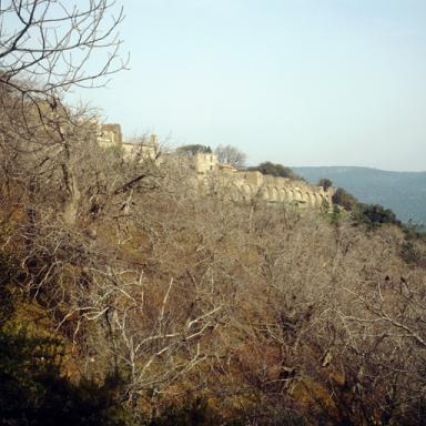 Vue de situation prise du sud-est.