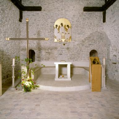 Eglise 2, intérieur, chœur.
