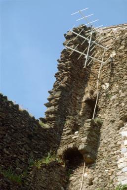 Bâtiment A, élévation est, deuxième niveau, latrines.