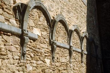 Petit cloître, galerie est, vue d'ensemble prise du nord.