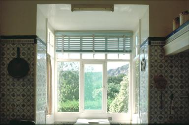 Le bow-window dans la cuisine. Détail depuis le sud-est.