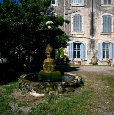 Façade sur jardin.