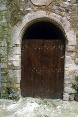 Maison, impasse de l'Horloge (M2 947) : porte de passage, datée 1633.