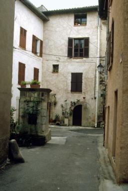Façade.