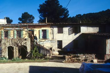 Vue extrieure de la maison d'habitation (logement patronal).