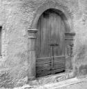 Porte date 1649.