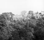 Mur d'enceinte (front ouest) , cellules 8  12 et glise 1 : vue d'ensemble prise de l'ouest.