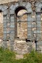 Petit cloître, galerie est, arcades 2 et 3.