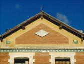 Dtail : frise sur le pignon de l'aile ouest de la faade sud de la villa Engelfred.