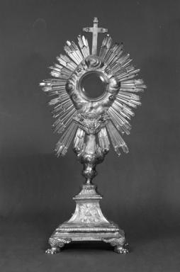 Ostensoir dit du cardinal Maury. Revers