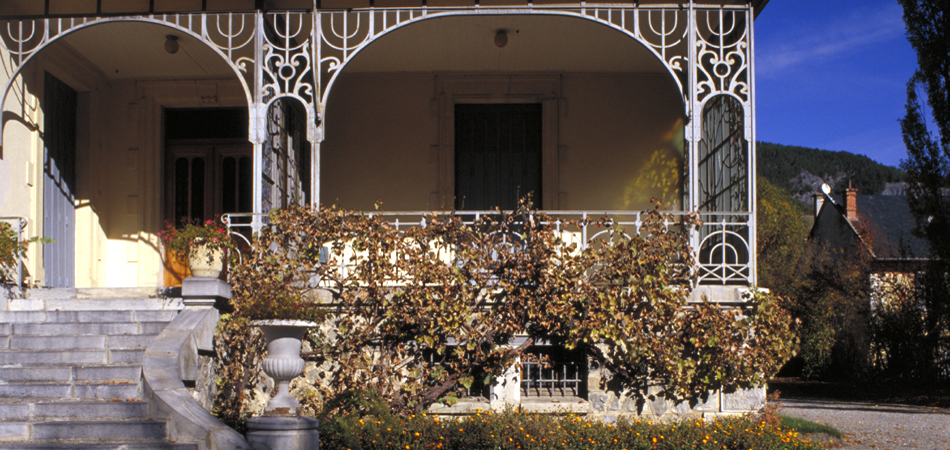 Barcelonnette  (Dép.04), villa L'Abri