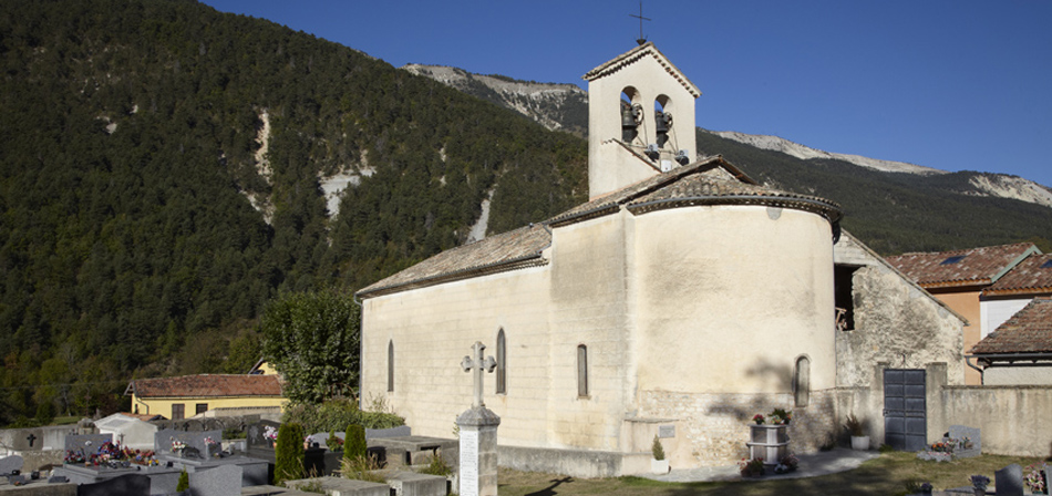 ; Le Fugeret (Dép. 04) Eglise paroissiale Saint-Pierre-et-Saint-Pons ;